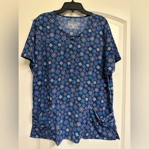 Winter print scrub top!